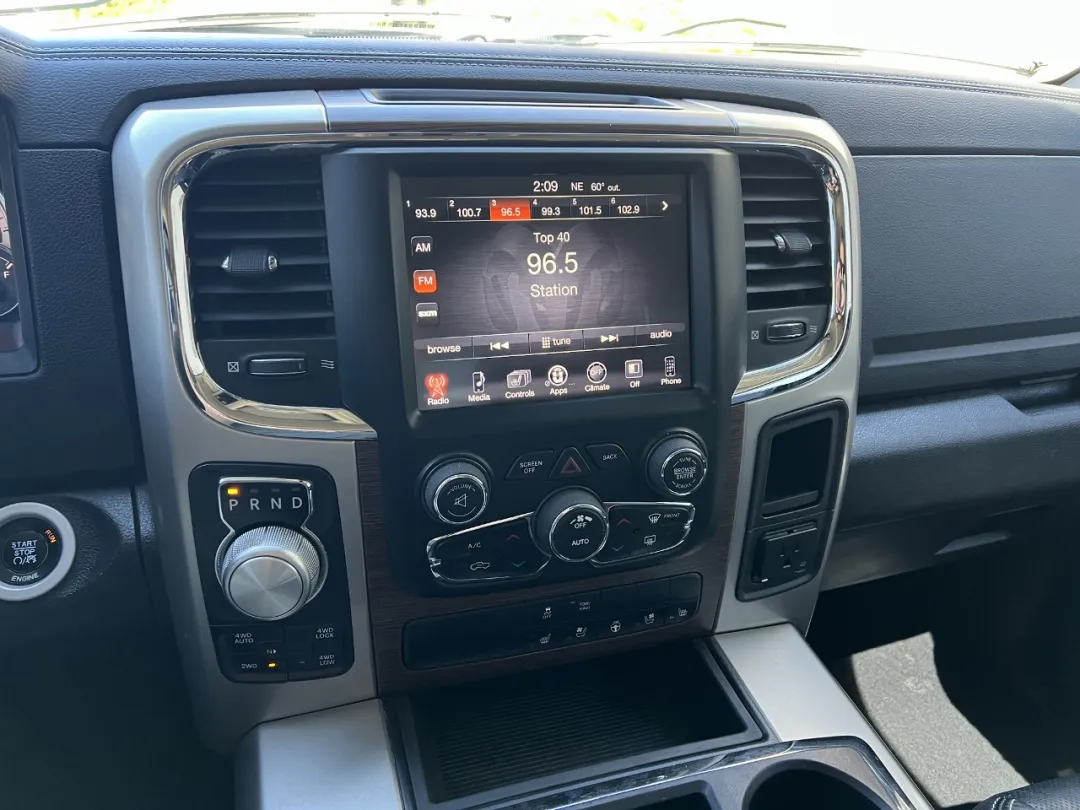 2015 Ram 1500 - 1C6RR7NT1FS598404 - Image #28