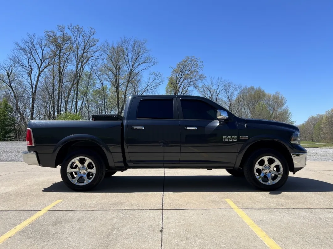 2015 Ram 1500 - 1C6RR7NT1FS598404 - Image #12
