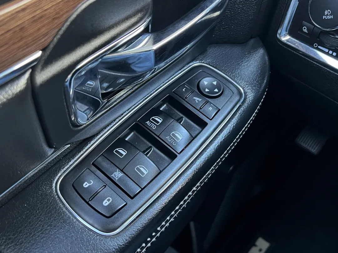 2015 Ram 1500 - 1C6RR7NT1FS598404 - Image #32