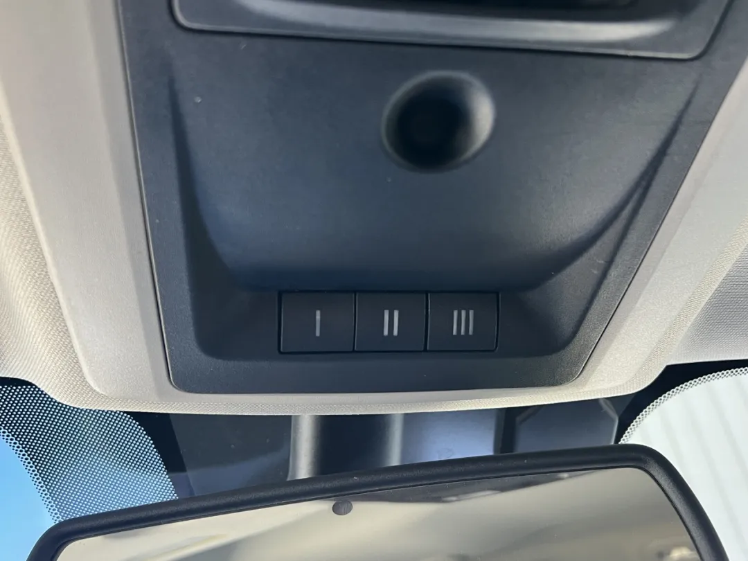 2015 Ram 1500 - 1C6RR7NT1FS598404 - Image #34