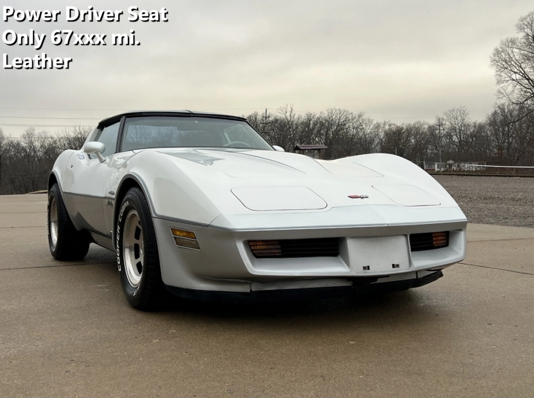 1982 Chevrolet Corvette Coupe RWD