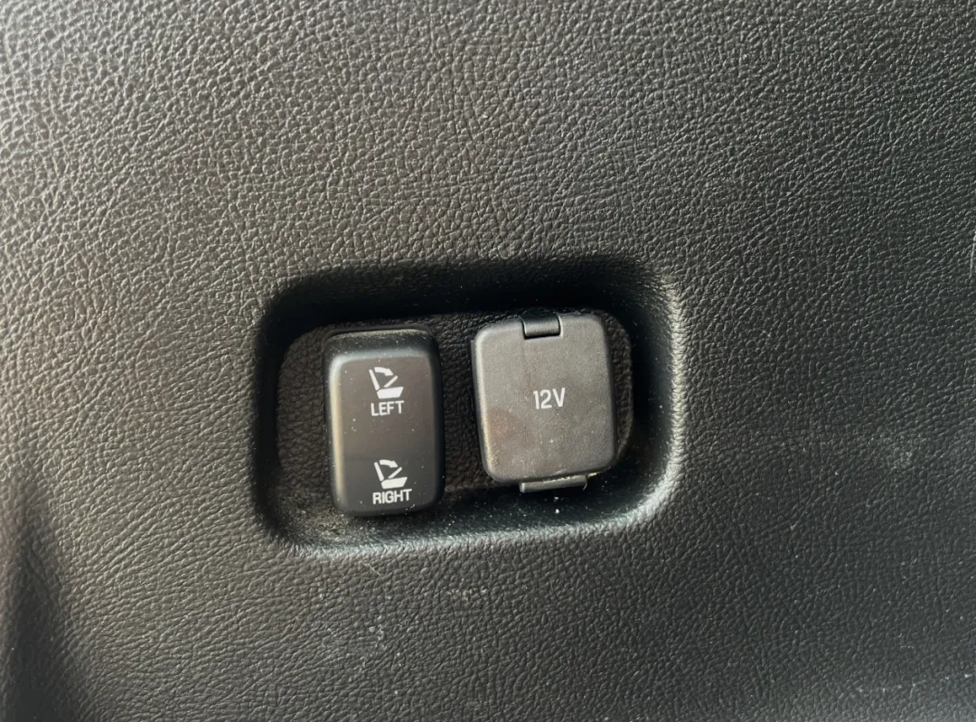 2018 Ford Edge - 2FMPK4J87JBB72557 - Image #23