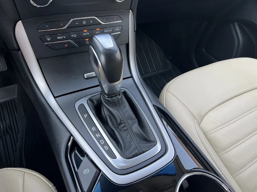 2018 Ford Edge - 2FMPK4J87JBB72557 - Image #28
