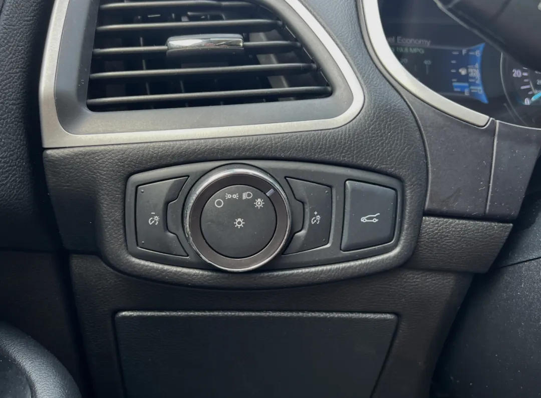 2018 Ford Edge - 2FMPK4J87JBB72557 - Image #34