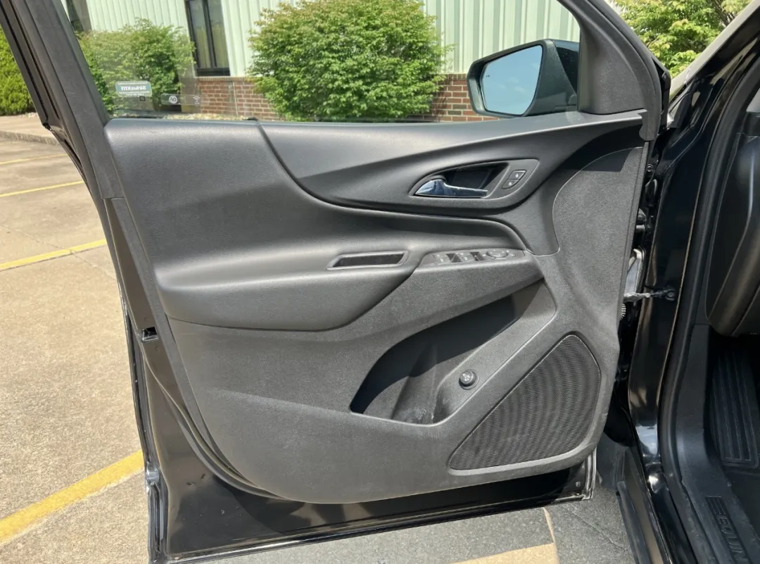 2020 Chevrolet Equinox - 2GNAXTEV6L6189021 - Image #16