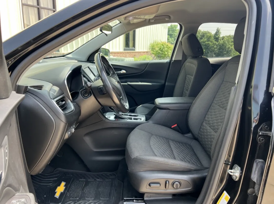 2020 Chevrolet Equinox - 2GNAXTEV6L6189021 - Image #17