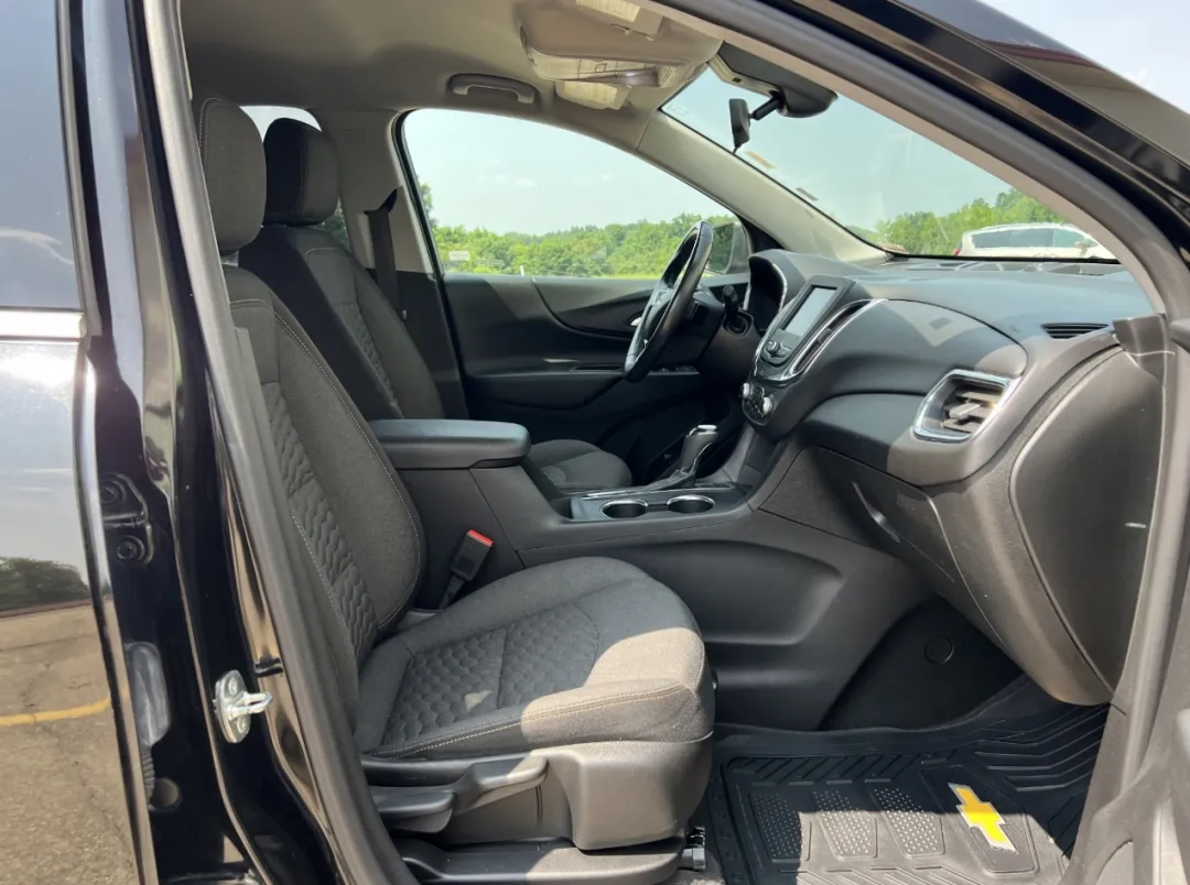2020 Chevrolet Equinox - 2GNAXTEV6L6189021 - Image #19