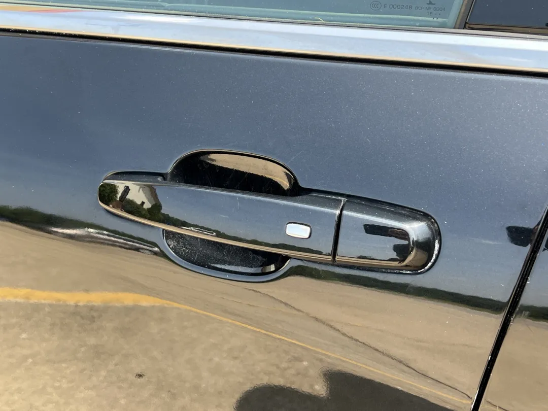 2020 Chevrolet Equinox - 2GNAXTEV6L6189021 - Image #37