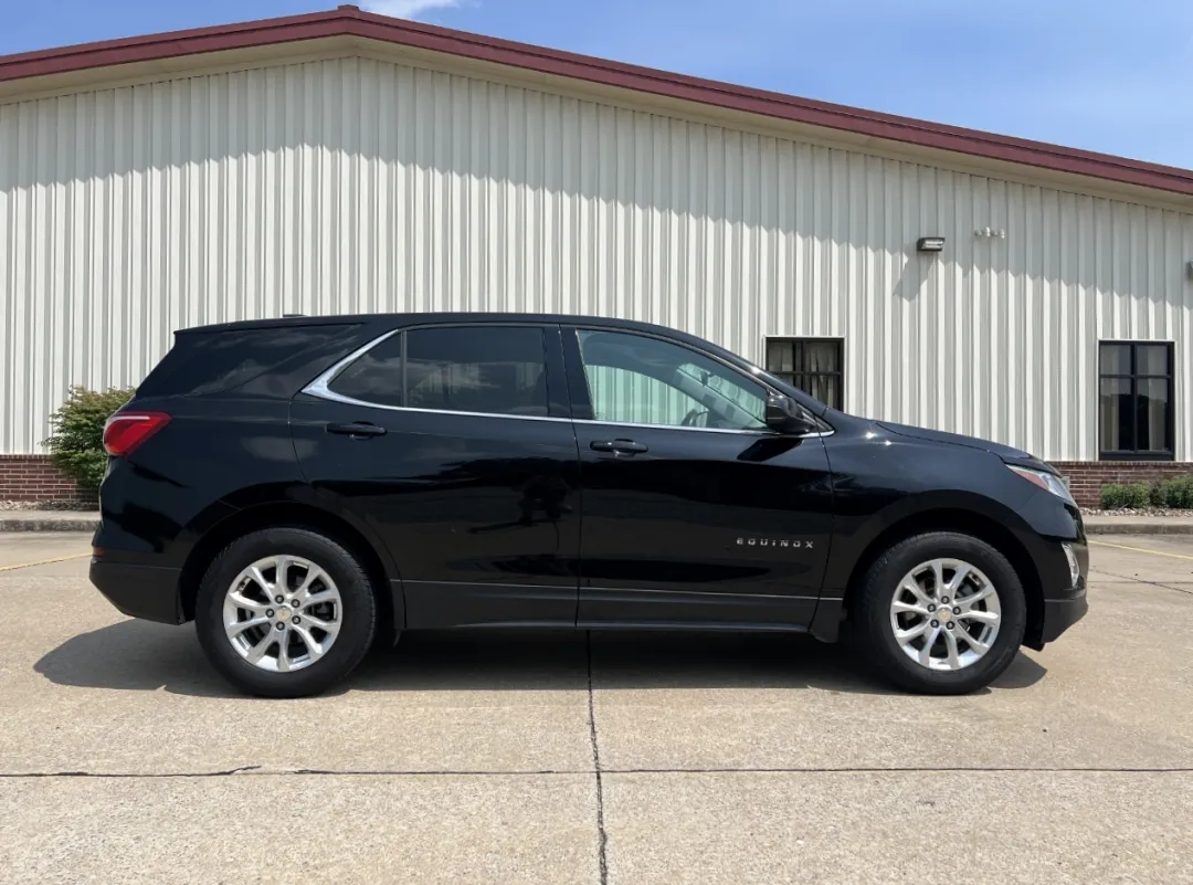 2020 Chevrolet Equinox - 2GNAXTEV6L6189021 - Image #11