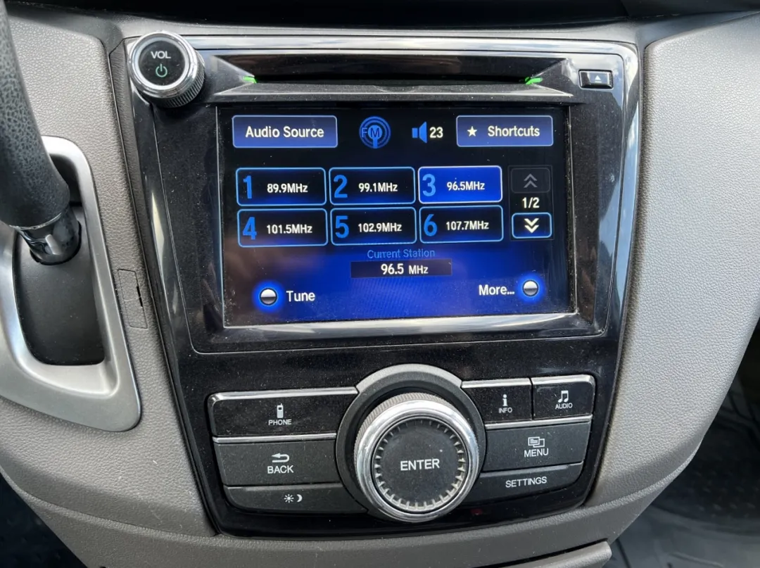 2015 Honda Odyssey - 5FNRL5H63FB049532 - Image #27