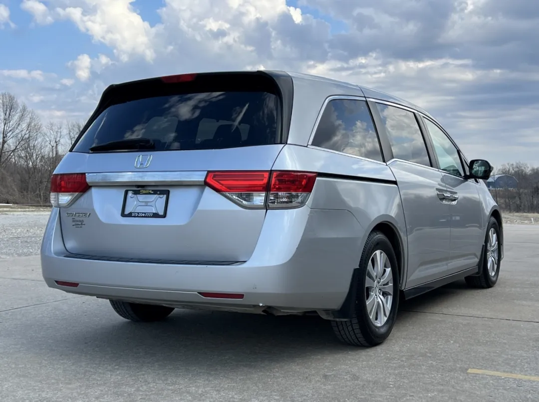 2015 Honda Odyssey - 5FNRL5H63FB049532 - Image #11