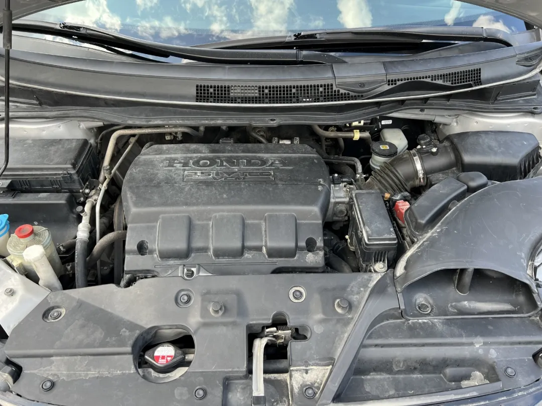 2015 Honda Odyssey - 5FNRL5H63FB049532 - Image #37