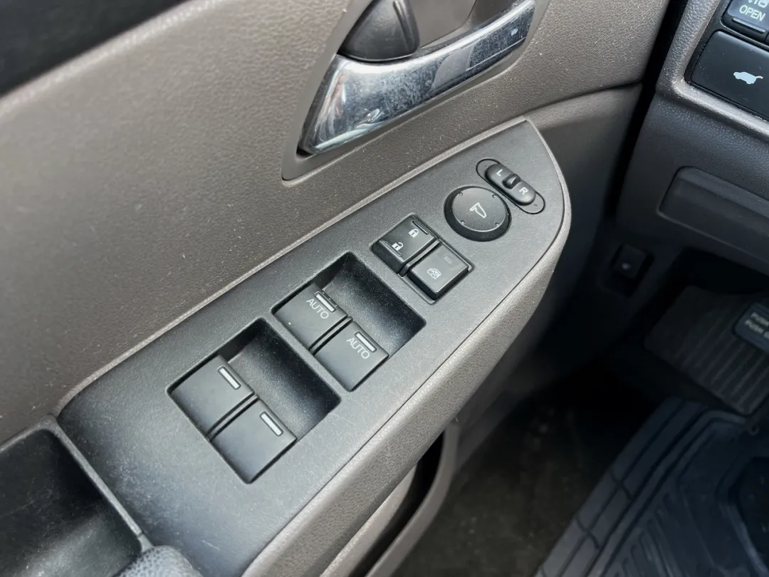 2015 Honda Odyssey - 5FNRL5H63FB049532 - Image #28