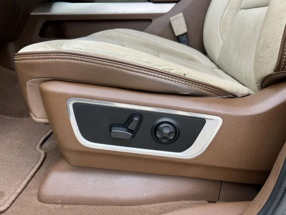 2019 RAM Ram 1500 Pickup Laramie - Photo 8
