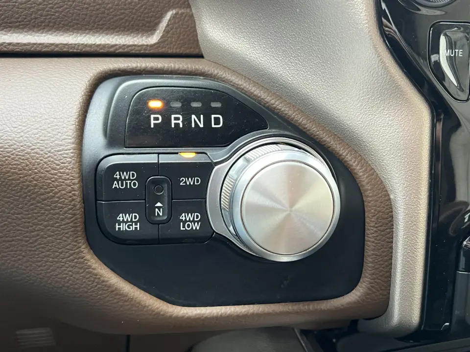 2019 RAM Ram 1500 Pickup Laramie - Photo 4