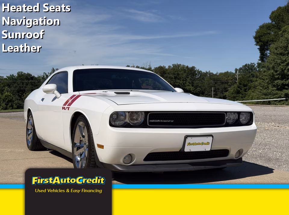 2014 Dodge Challenger R/T Plus's photo