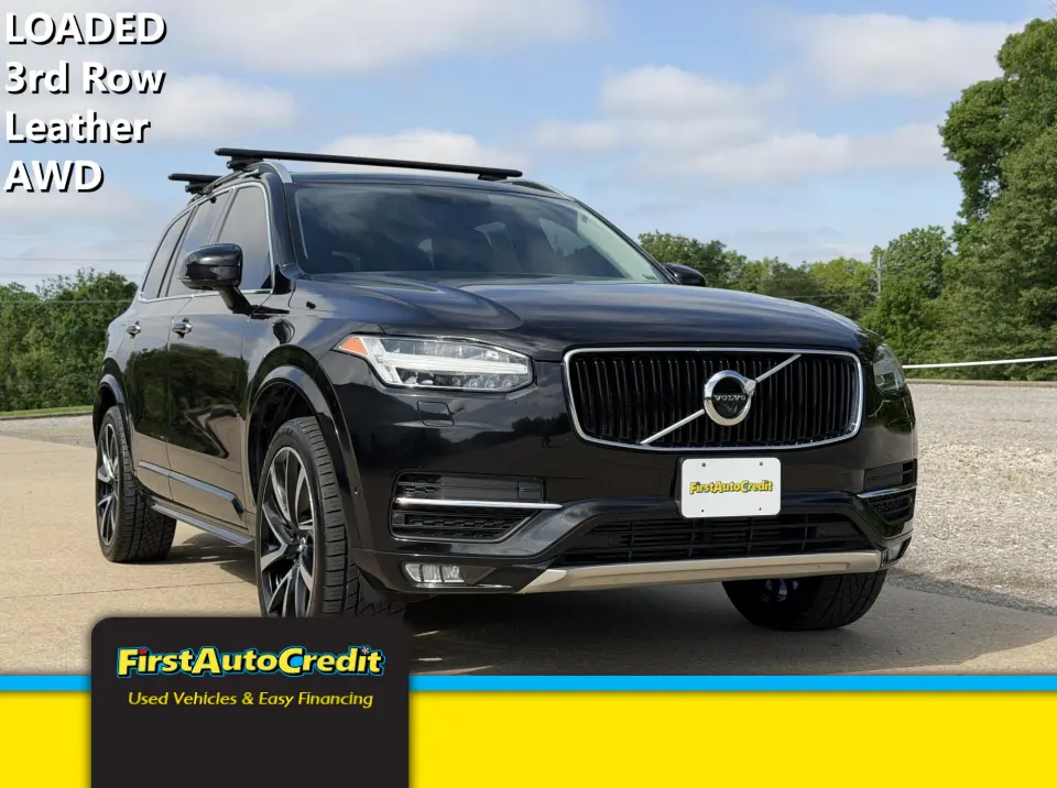 2018 Volvo XC90 T6 AWD Momentum's photo